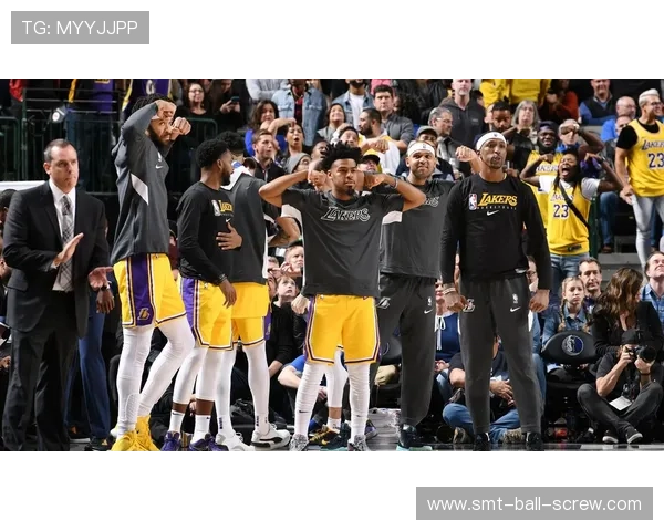 成都网球队在防守与反击中的表现分析与战术反思